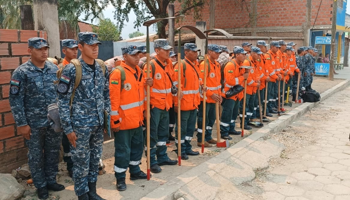 Controlan 92 focos de calor en todo el país con 3.469 bomberos forestales y 41 unidades militares