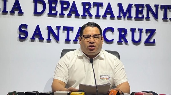 Fiscalía investiga 21 denuncias por incendios en Santa Cruz