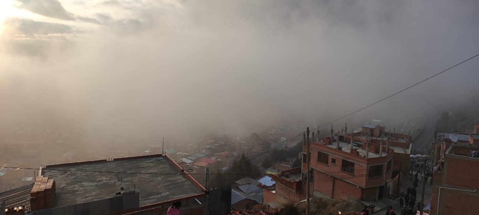Educación suspende labores educativas en la ciudad de La Paz por la alta contaminación