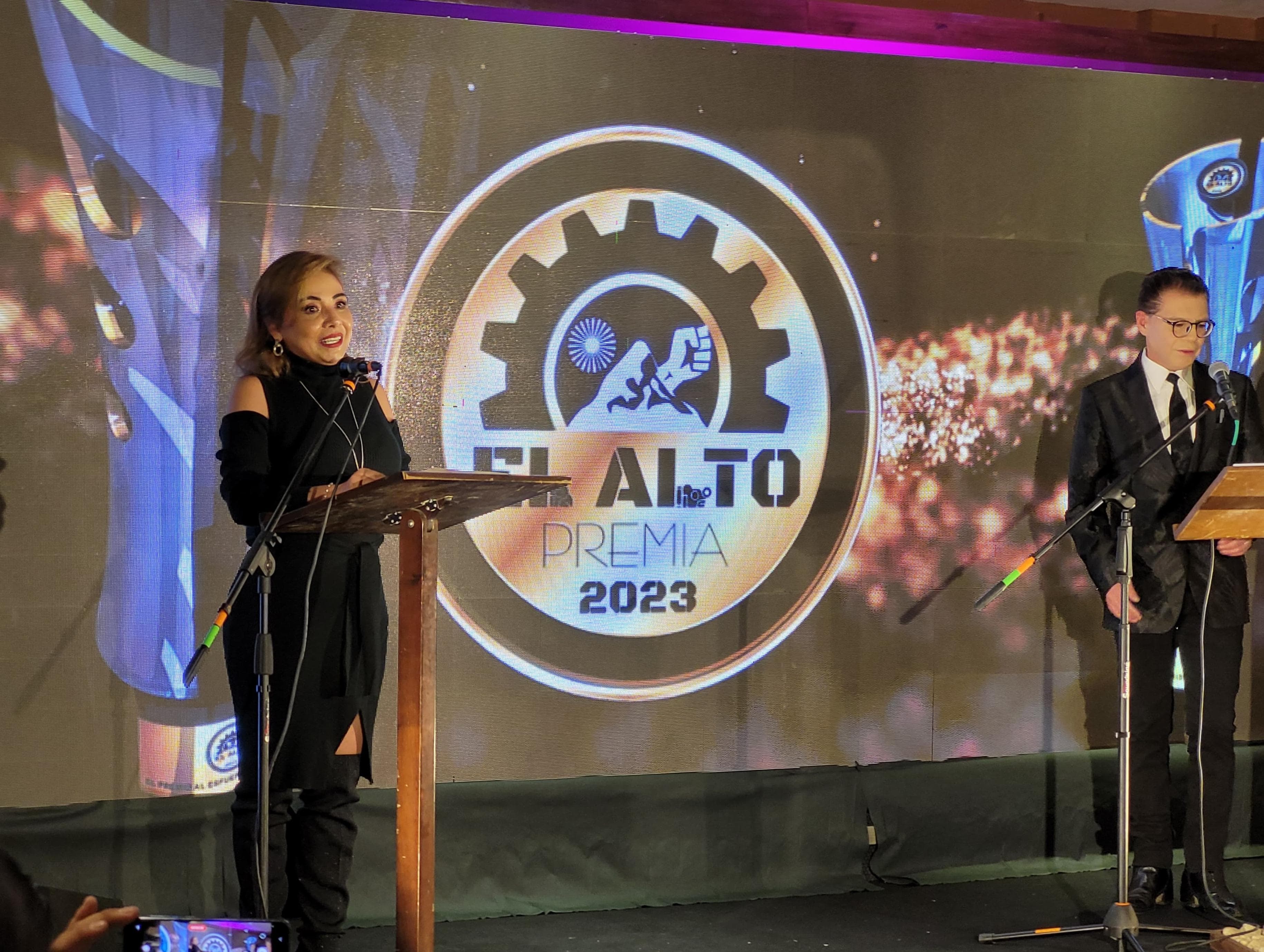 Aduana Nacional es galardonada como la mejor empresa con labor social en El Alto