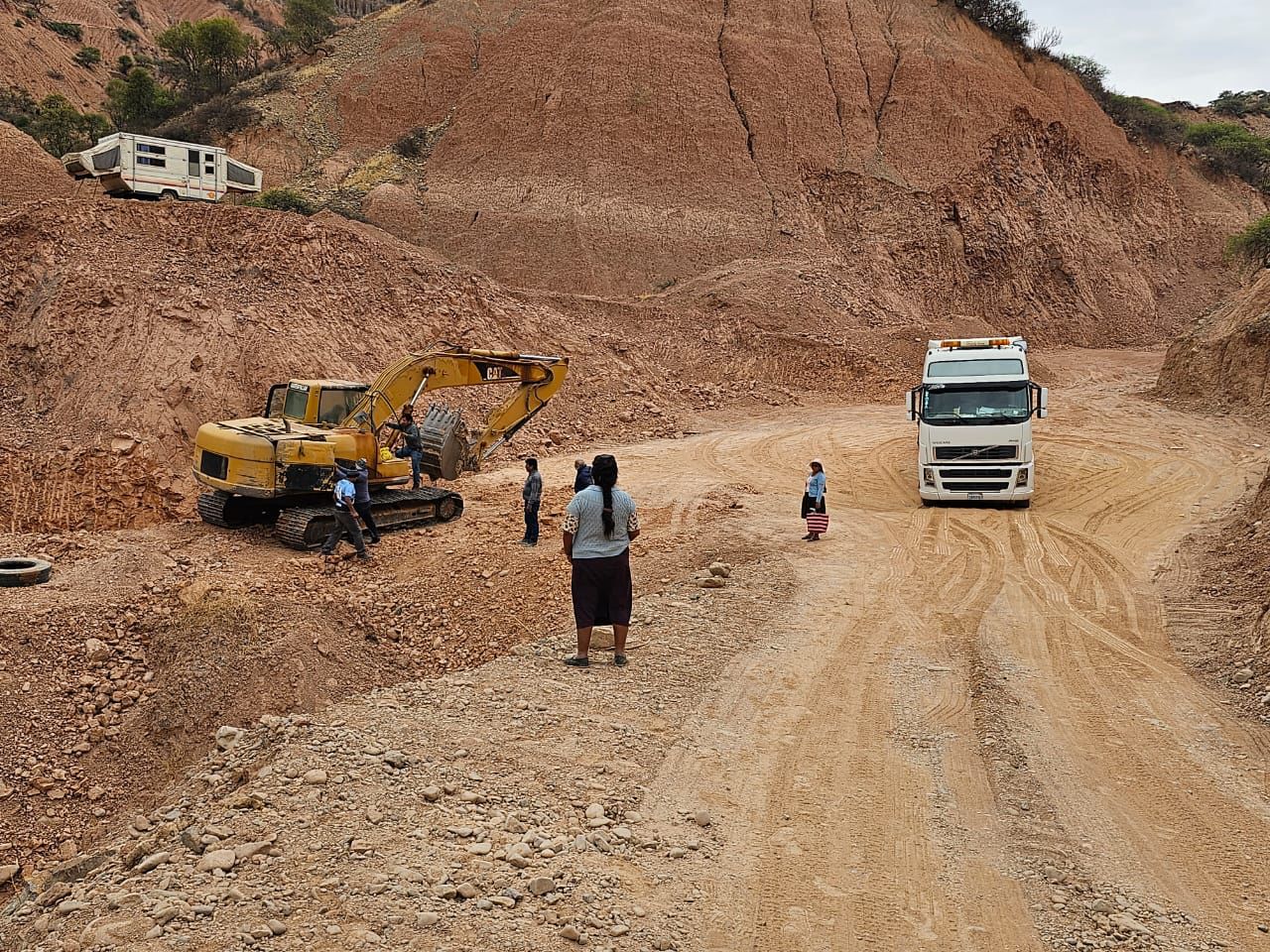Juez ordena detención preventiva de un hombre acusado por minería ilegal en Cochabamba