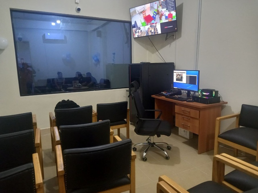 Instalan en Puerto Villarroel una moderna Cámara Gesell para evitar la revictimización de las víctimas de delitos