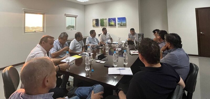 Gobierno coordina con sectores productivos abastecimiento de diésel y asegura provisión de carburantes