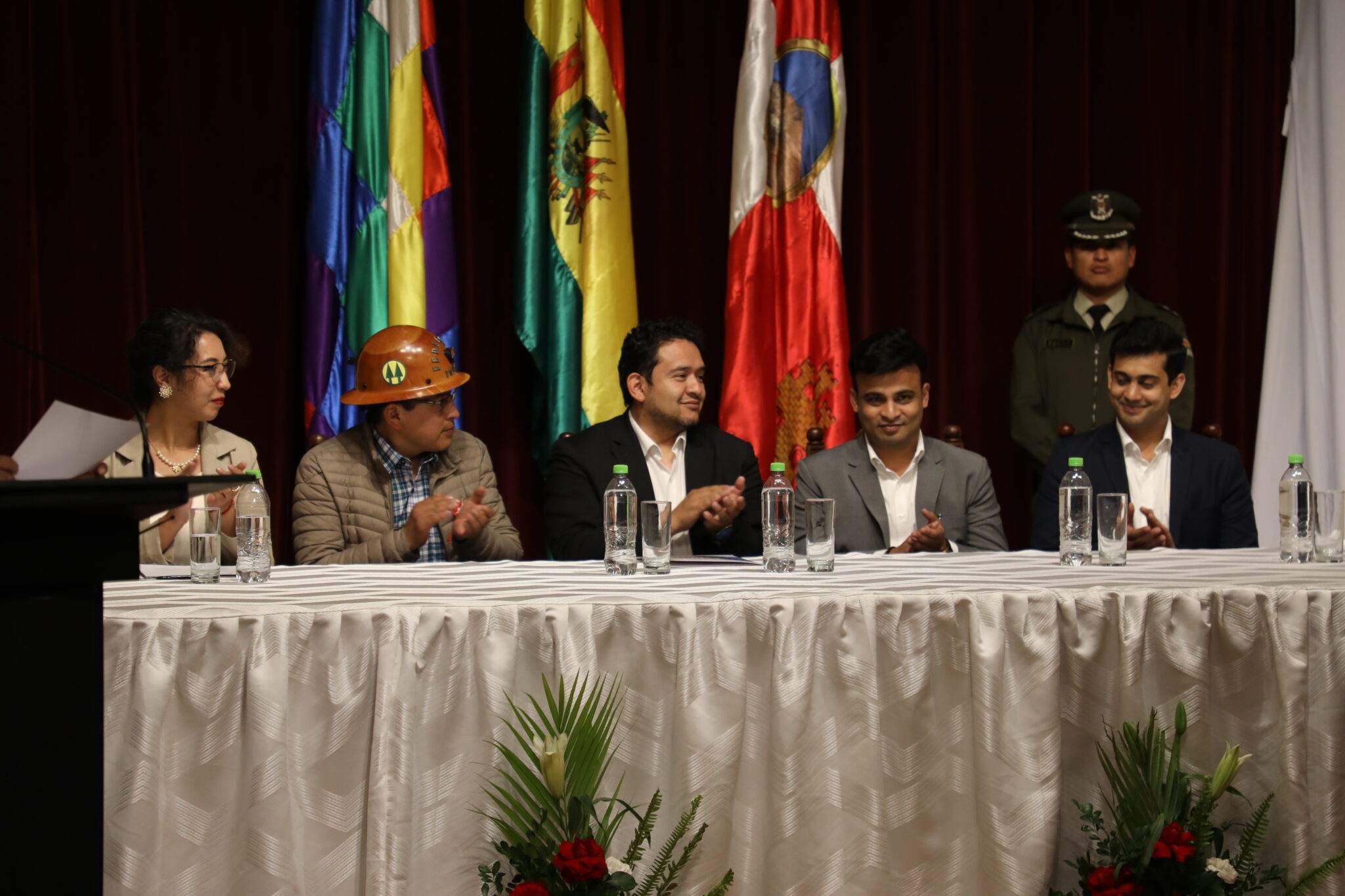 Empresa Altmin transferirá a título gratuito a YLB una planta piloto de materiales activos para baterías de litio