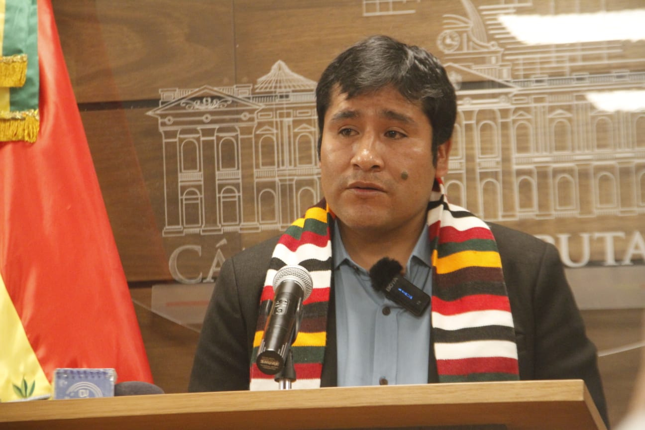 Presidente de Diputados abre posibilidad de búsqueda de acuerdos para reconsiderar y aprobar el presupuesto reformulado