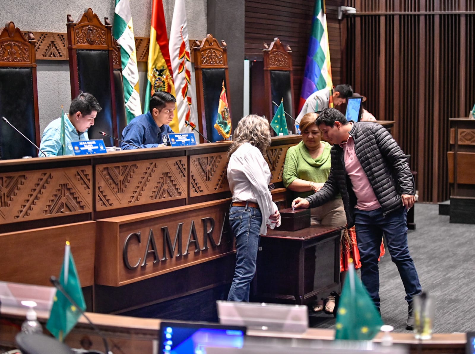 Senado elige a presidentes y miembros de Comisiones y Comités para el periodo legislativo 2023-2024