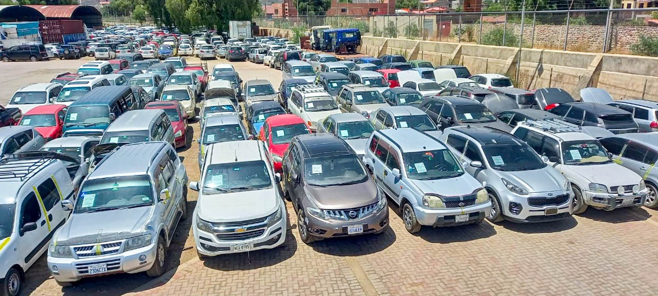 Denuncias anónimas permiten comiso de 62 vehículos indocumentados valuados en Bs 7,6 millones en Cochabamba
