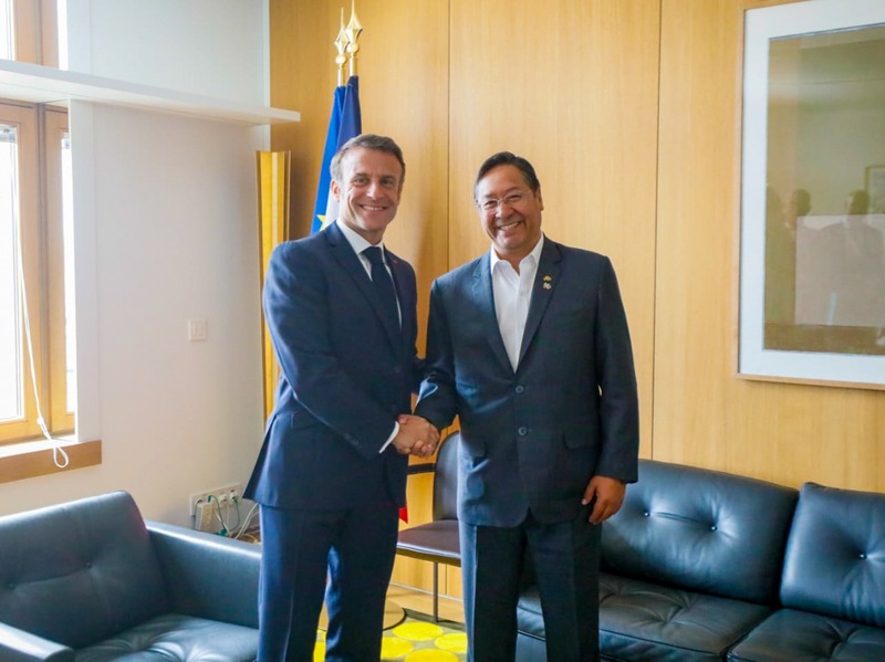 Presidente Macron envía un centenar de bomberos a Bolivia para ayudar a combatir incendios