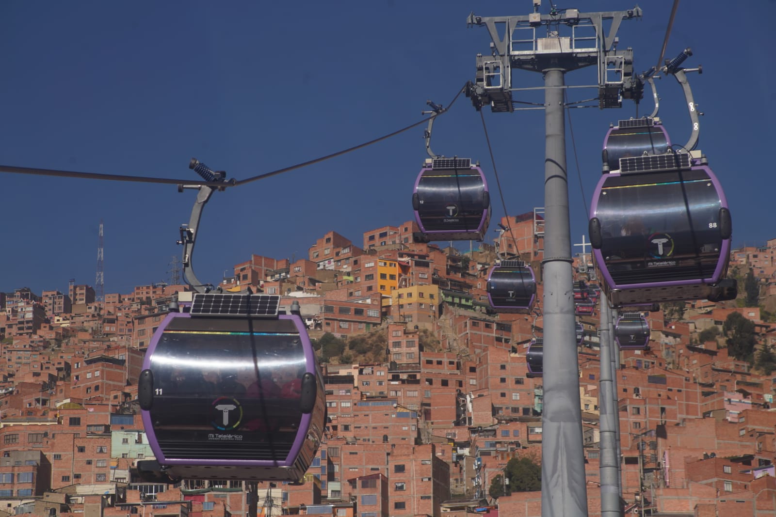 Mi Teleférico premiará al pasajero 500 millones con un viaje a Cancún y una tarjeta ilimitada