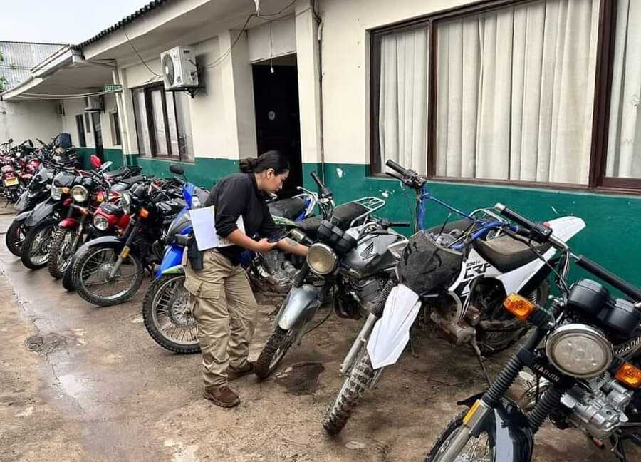 Diprove recupera 12 motocicletas y autopartes robadas en Santa Cruz