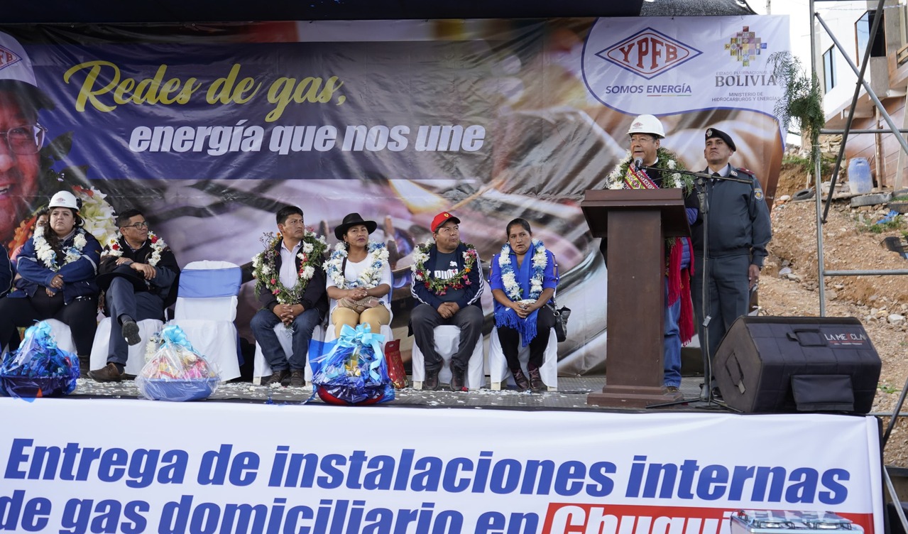 Arce denuncia desvío de carburantes y llama a combatir el agio y la especulación