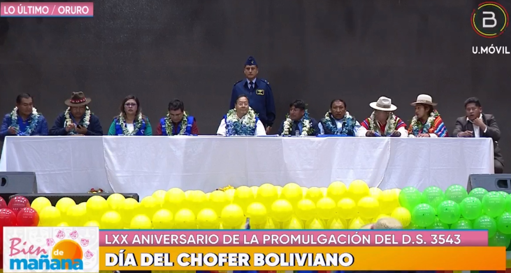Presidente festeja a chóferes por su día y compromete una sede para transportistas de Oruro