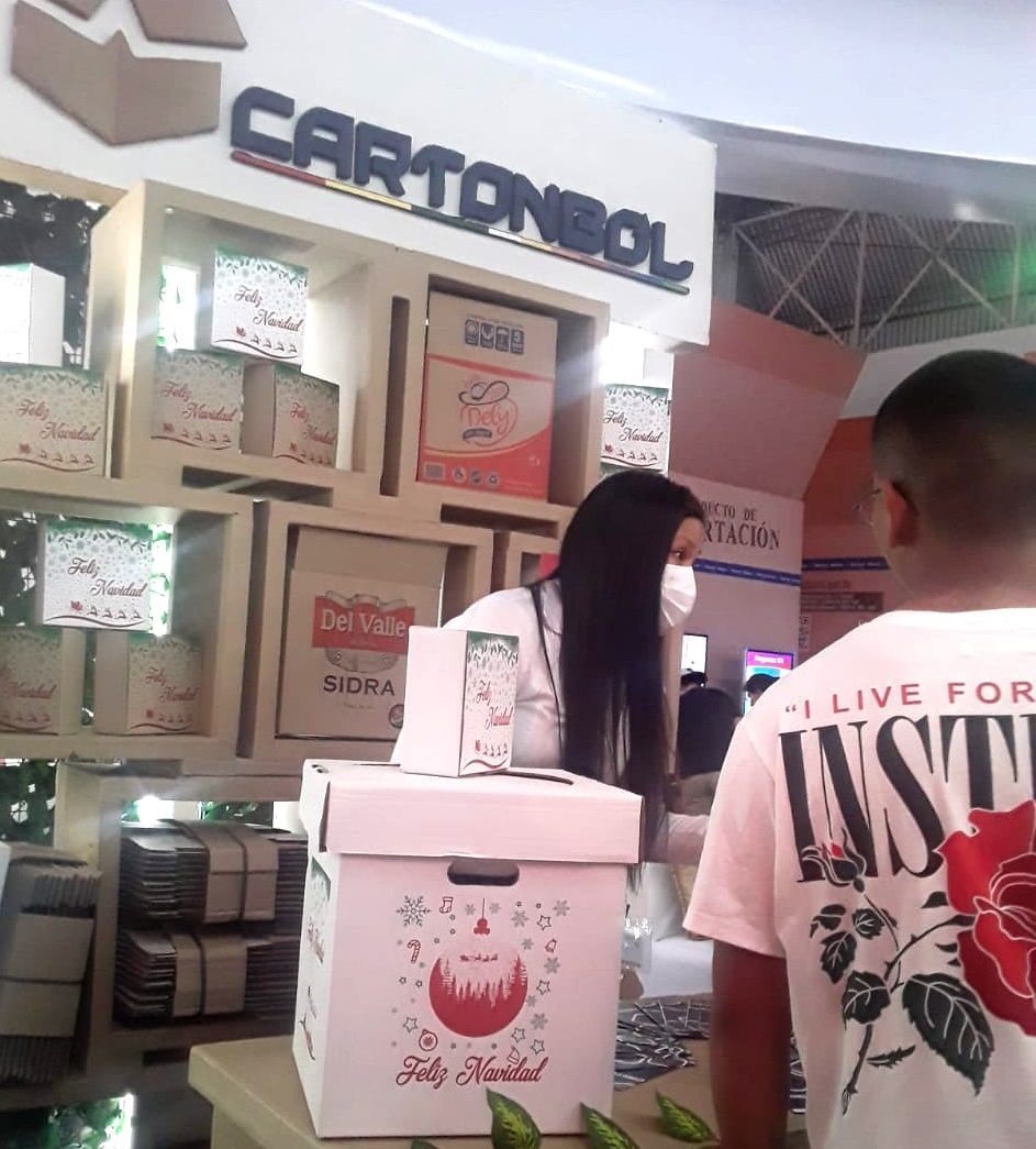 Cartonbol oferta variedad de cajas navideñas desde Bs 7 