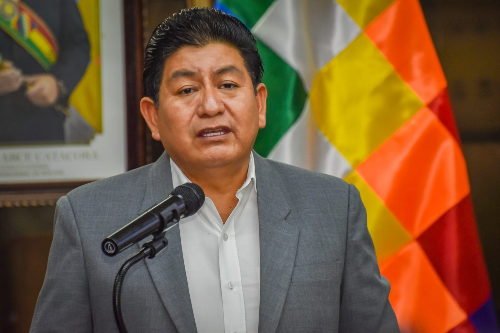 Ministro reprocha “mentiras” y le aclara a Evo Morales que la doble vía El Sillar no fue inaugurada