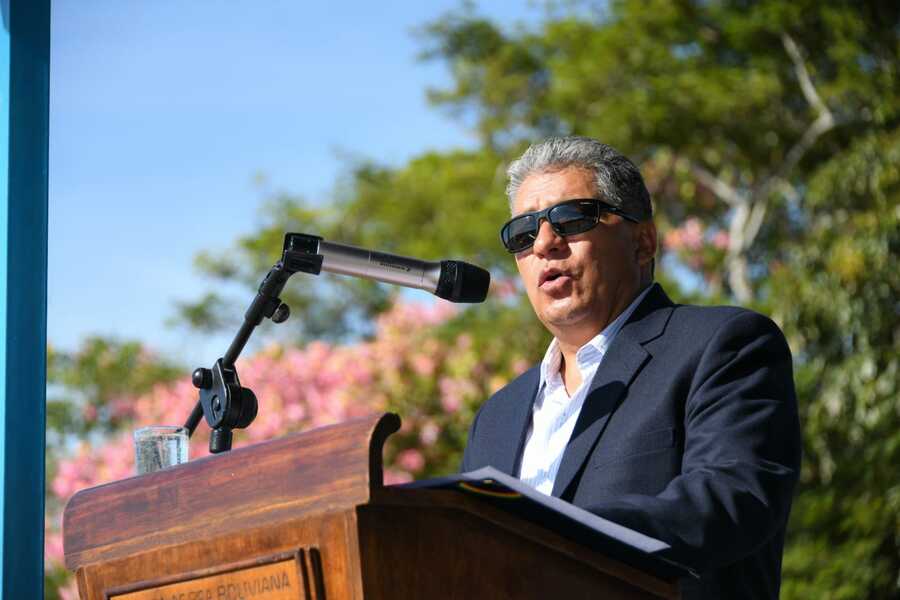 Novillo: El nuevo liderazgo militar debe proteger los recursos naturales del asecho de potencias extrajeras