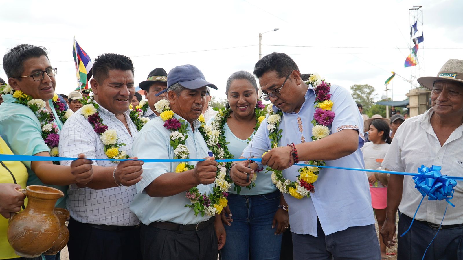 Entregan sistemas de agua en Montero, Collana y Yaco con Bs 2,7 millones de inversión