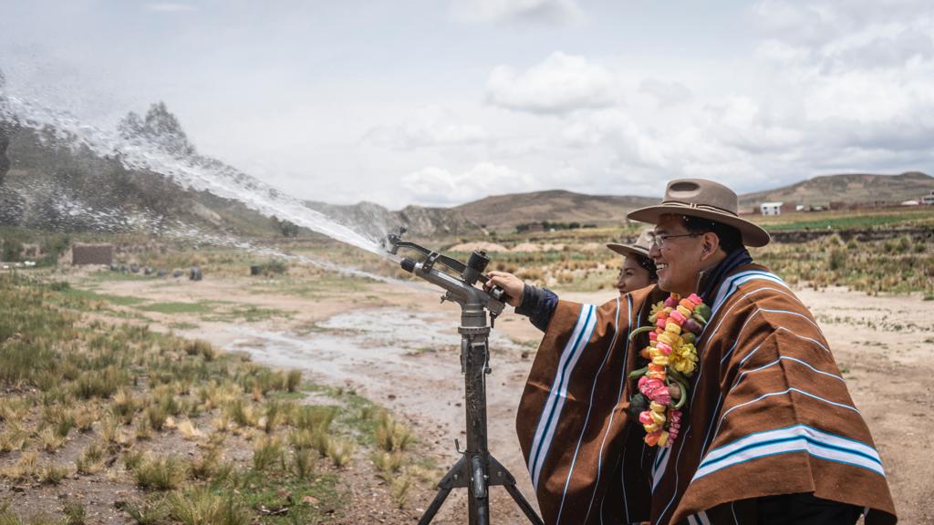 Desarrollo Rural entrega sistema de agua para mejorar producción de papa, cebada y trigo en Potosí