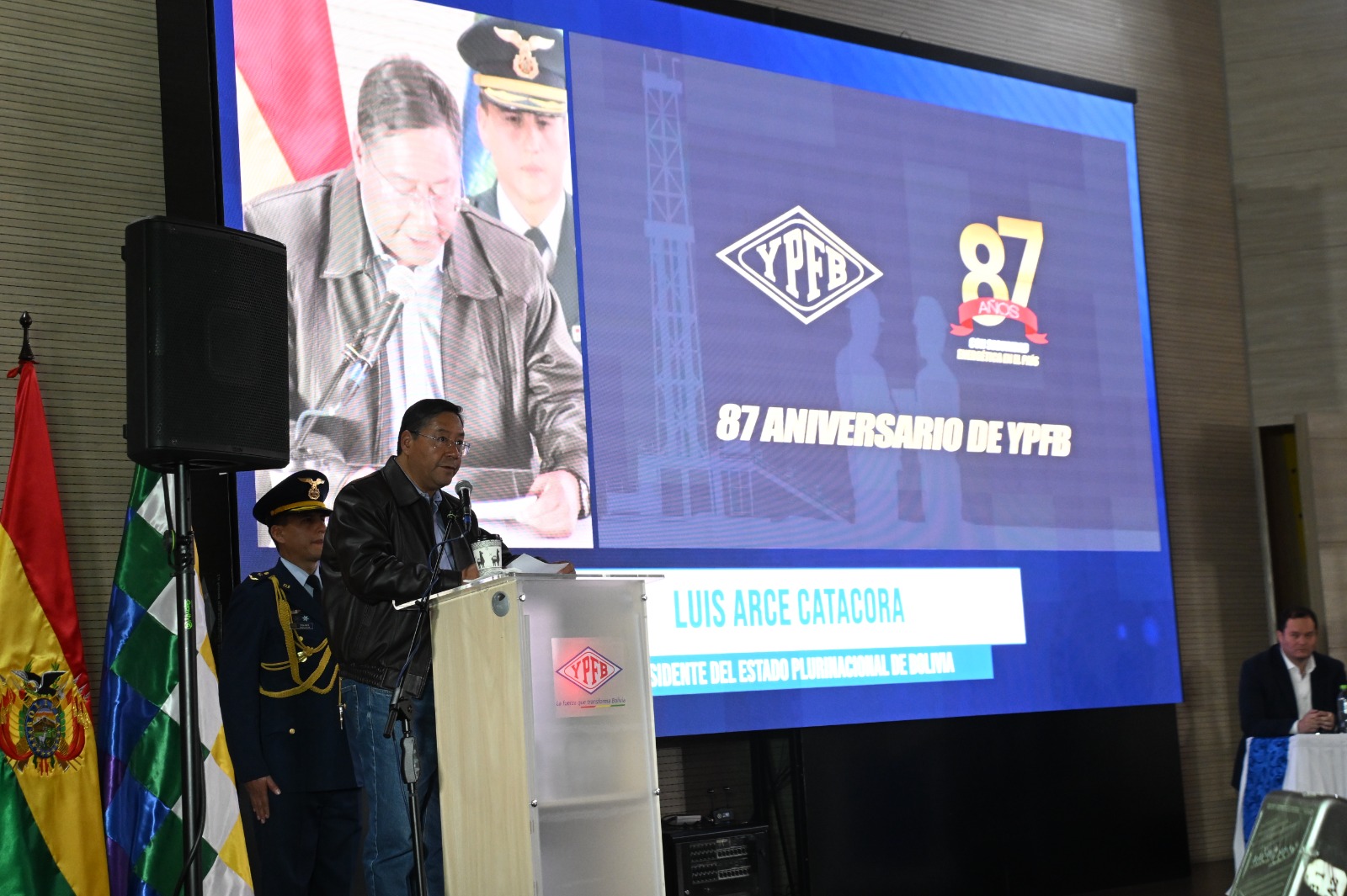 Presidente ratifica subvención a los hidrocarburos y apunta a plantas de biodiesel para dar solución a su importación