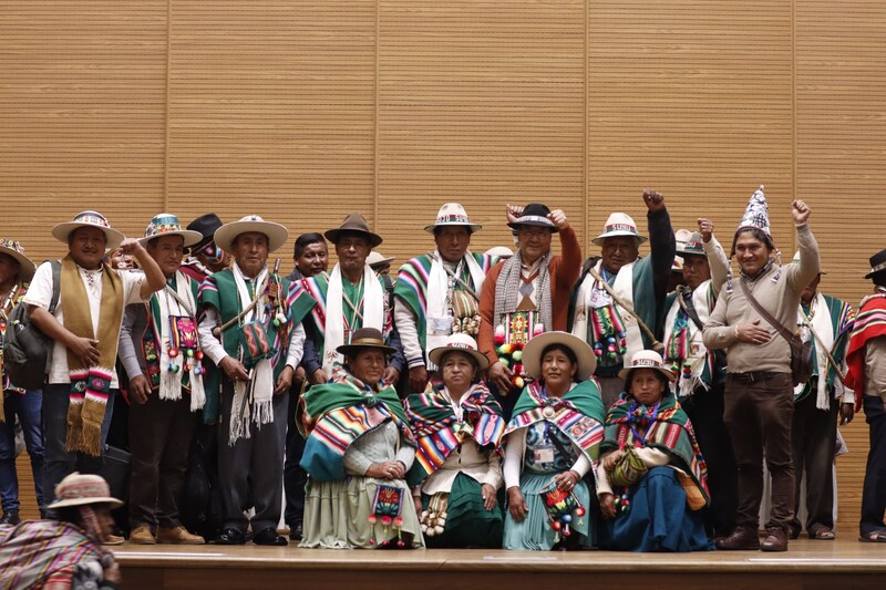 Arce asegura que no claudicará ante ataques internos y externos