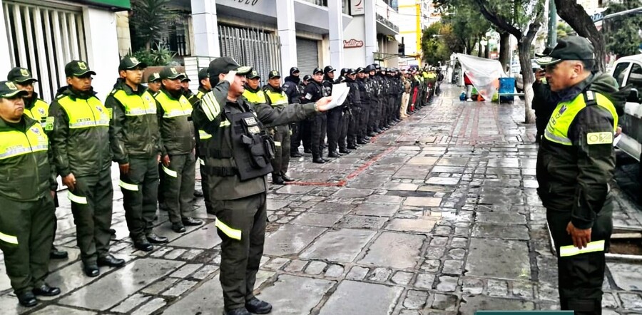 Alrededor de 150 personas fueron arrestadas en operativos de control en bares de La Paz y El Alto