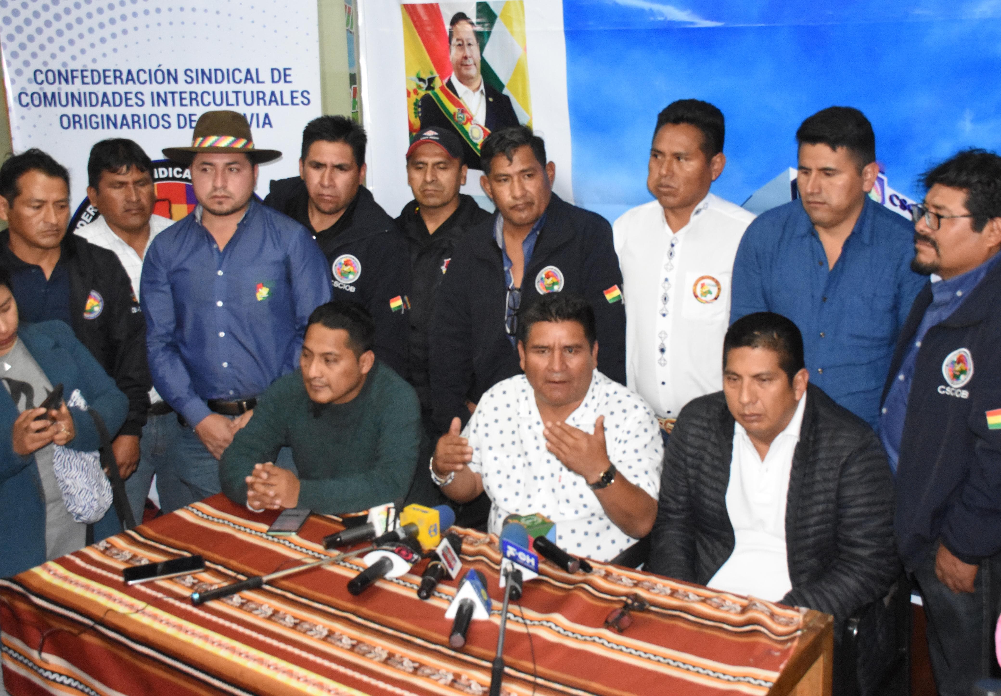 Interculturales rechazan alianza de “evistas” con la derecha y advierten que el pueblo y sus organizaciones defenderán al Gobierno