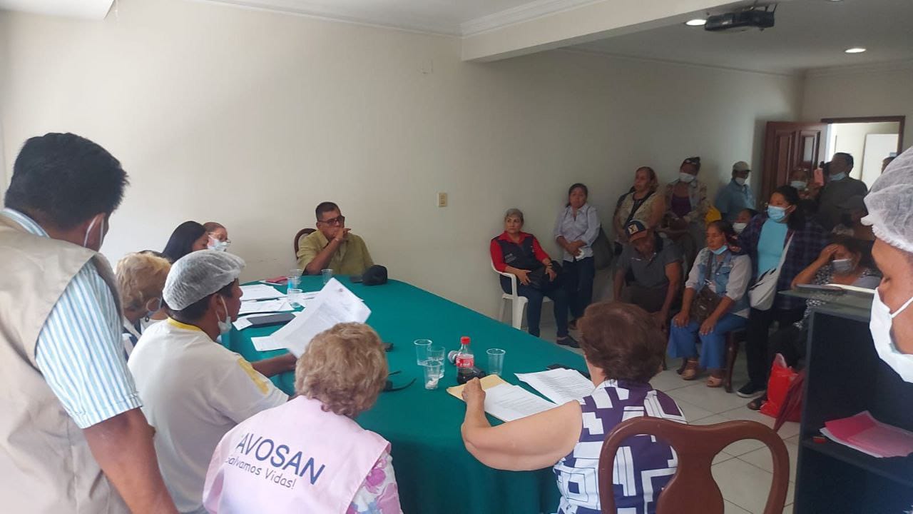 Tras acuerdo con Salud, pacientes renales suspenden protestas en Santa Cruz