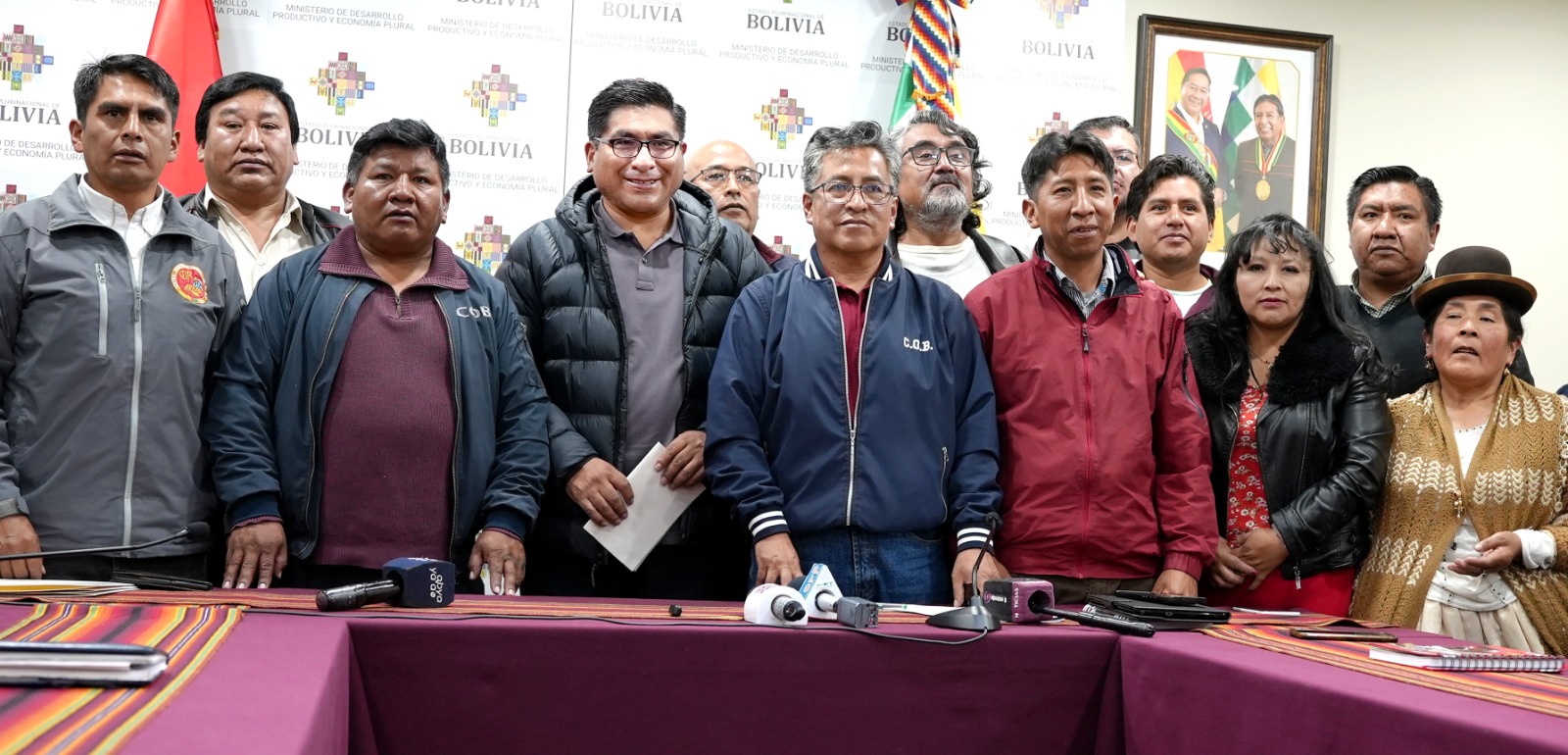 Subcomisión de Desarrollo Productivo y COB firman acuerdo orientado a pliego petitorio 2024