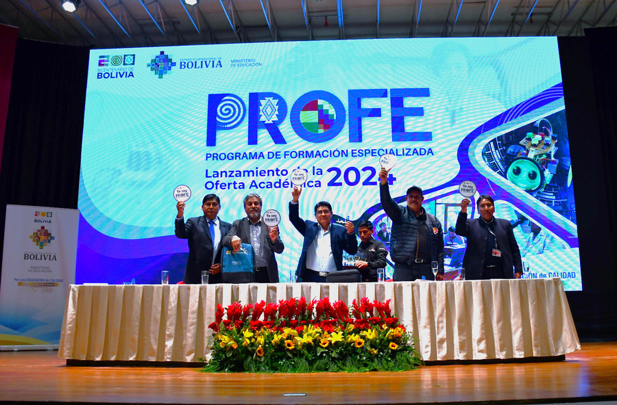 Educación inaugura programa especializado con una oferta de siete diplomados y cursos de actualización