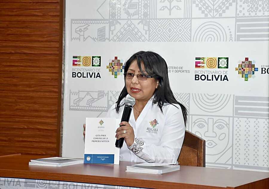 Presentan guía para comunicar diagnóstico médico a pacientes y familiares 