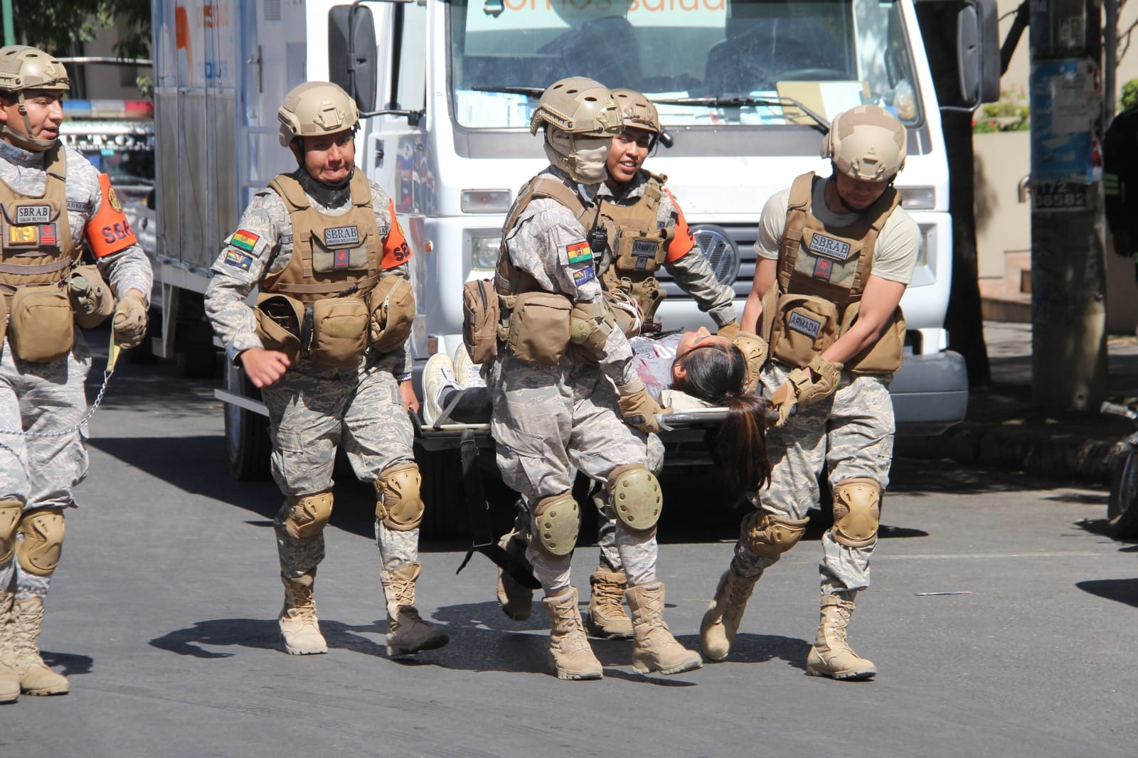 Defensa califica de “exitosa” respuesta a simulacro de sismo en Cochabamba