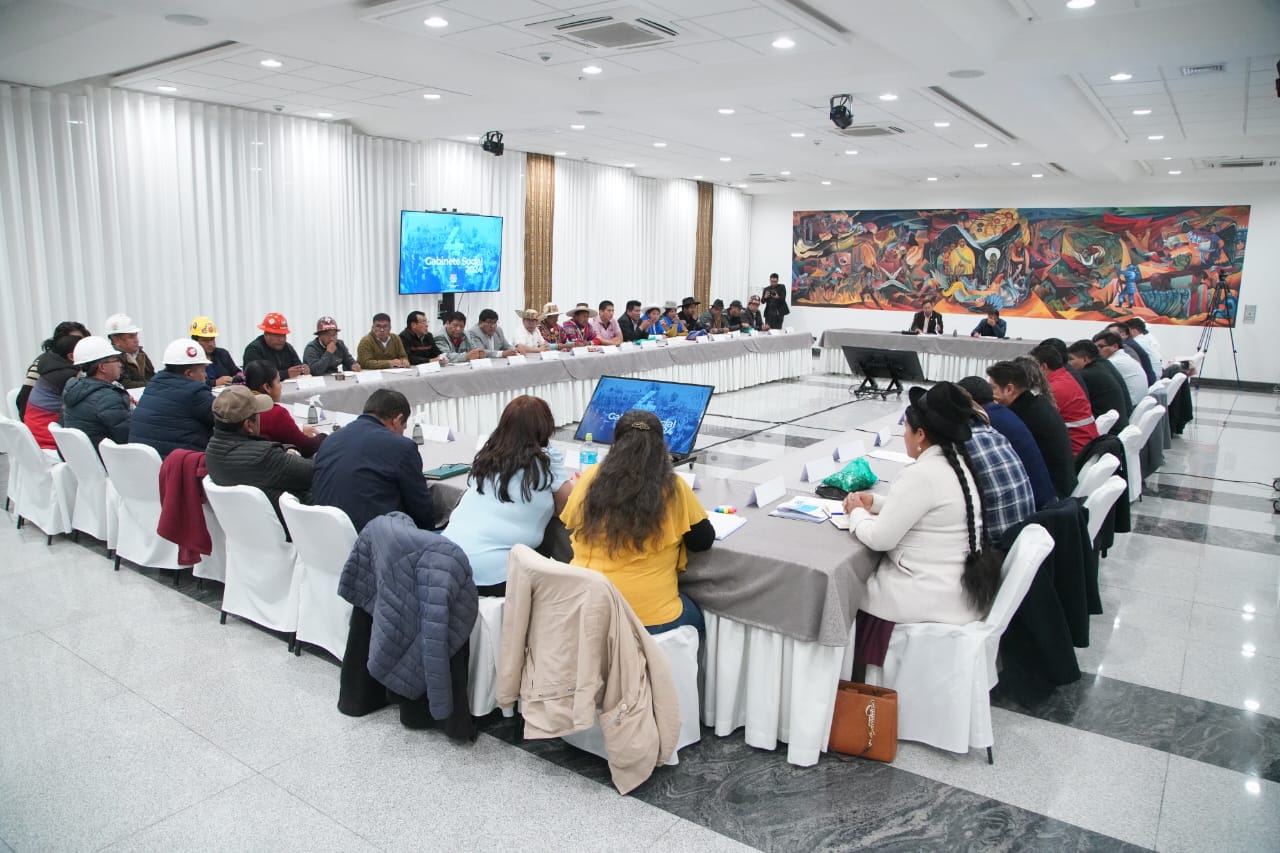 Instalan sesión del Gabinete Social Extraordinario con participación de organizaciones