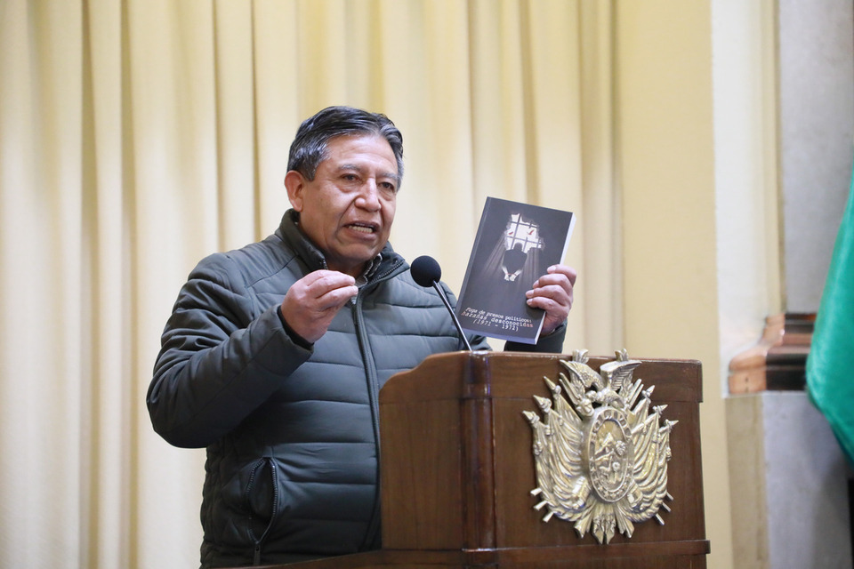 Choquehuanca honra lucha de “héroes desconocidos” de las dictaduras militares