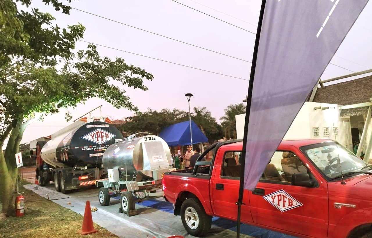 YPFB suministra 5.000 litros de AV – GAS a competidores del Rally Codasur 