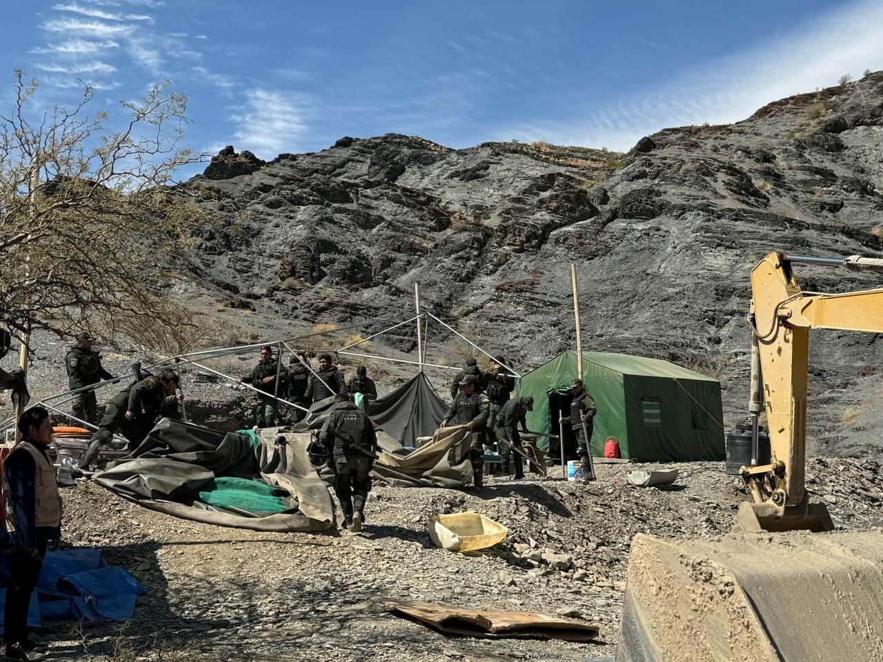 Intervienen campamento de minería ilegal en el río San Juan del Oro en Tarija