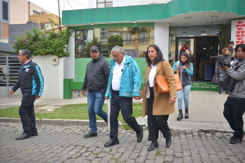 Arias abandona clínica y se dirige a la Fiscalía para declarar como sindicado por el desastre en Bajo Llojeta 