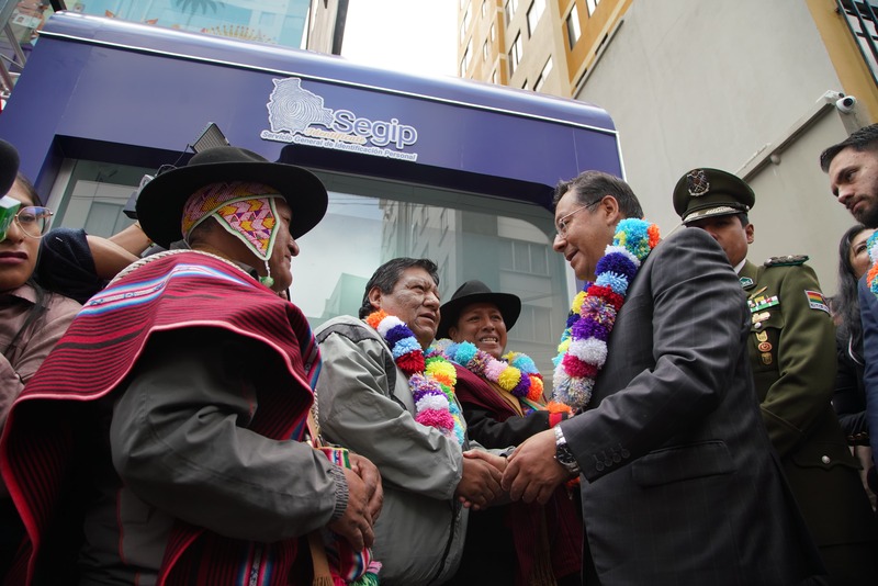 Inauguran estación EDA para reposición de cédulas de identidad y licencias de conducir de manera automática y segura