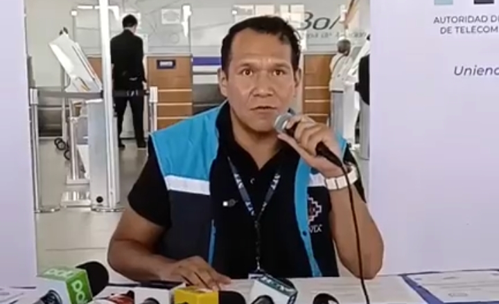 Más de 33.000 pasajeros fueron afectados en aerolíneas por alta demanda e incumplimiento de horarios