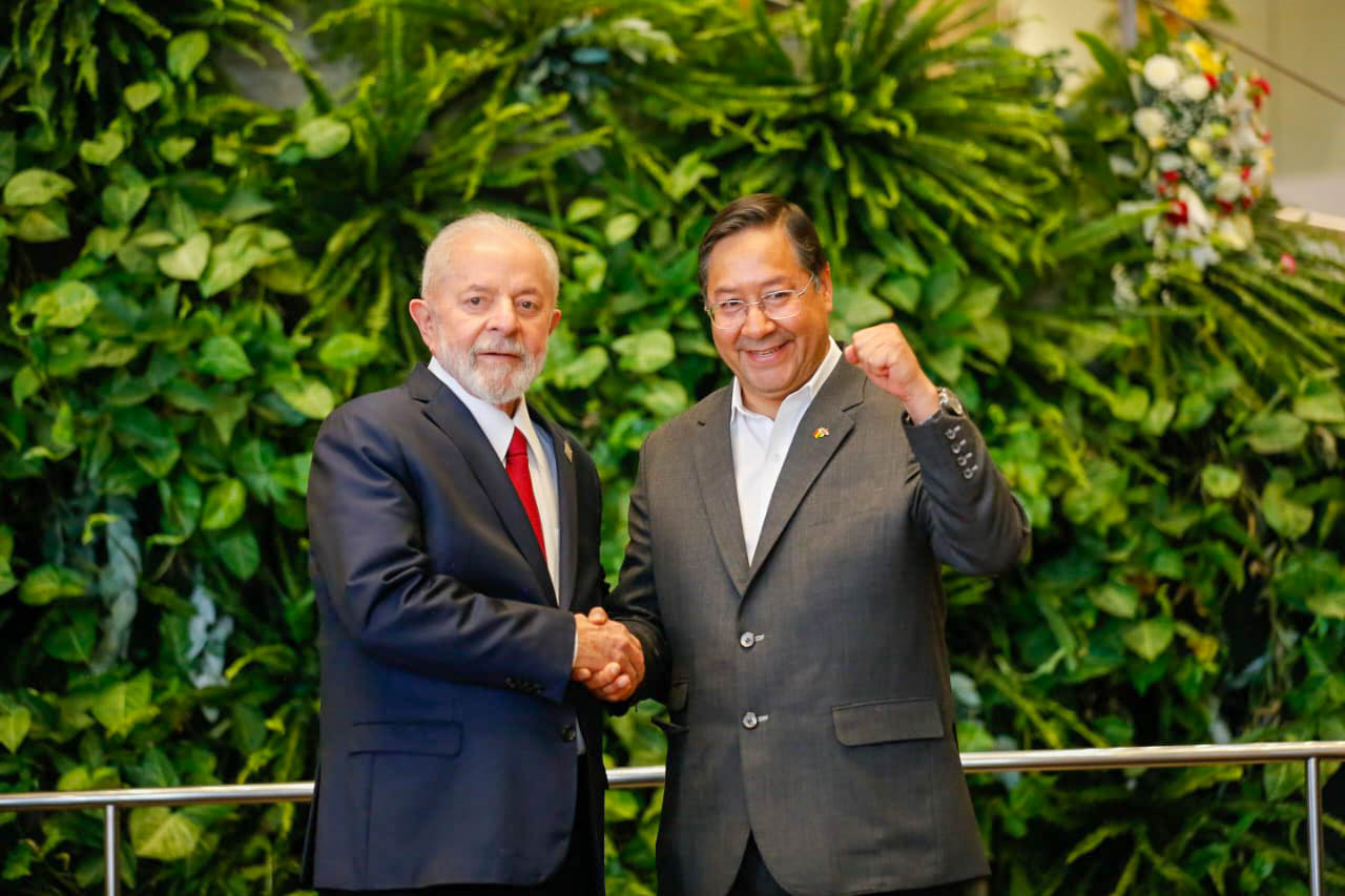 Arce desea al presidente Lula da Silva una pronta recuperación