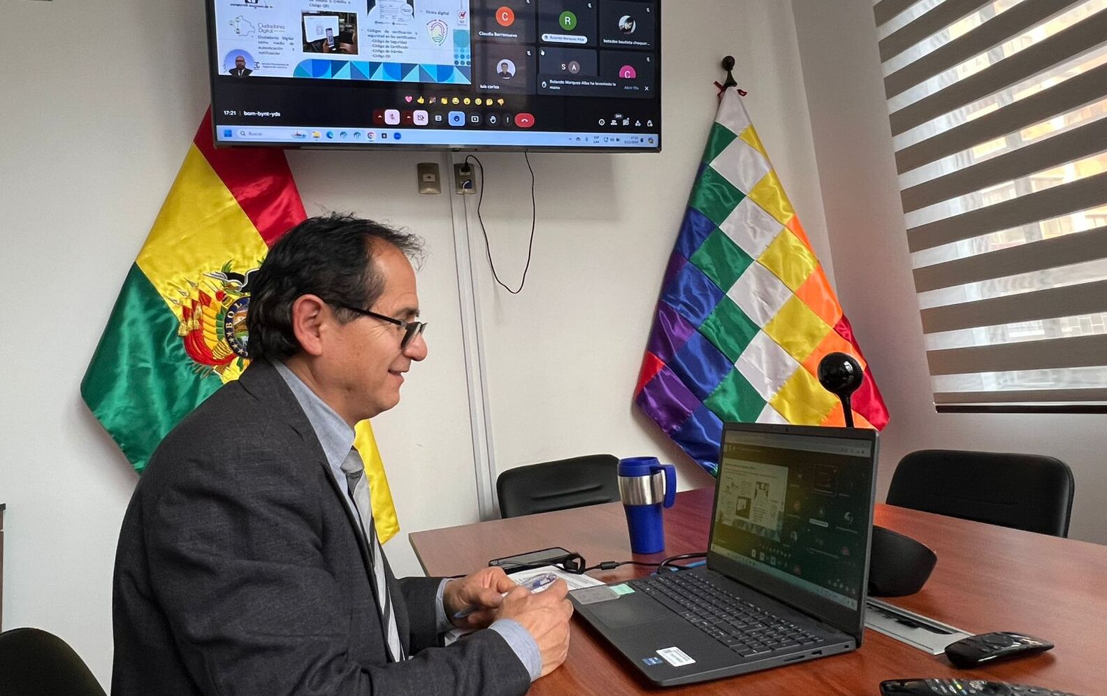 400 servidores públicos fueron capacitados en educación empresarial