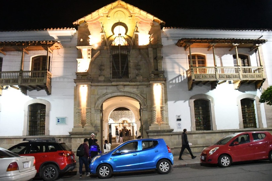 Habilitan ingreso gratuito de 18h00 a 22h00 a los repositorios y centros culturales de la Fundación del BCB