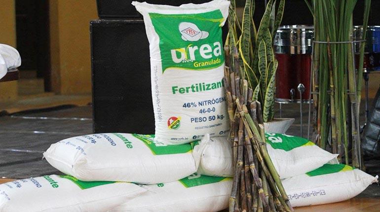 Gobierno decide reducir el precio de la urea de YPFB para todo el sector productivo del país