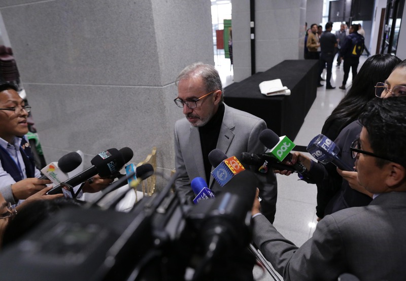 Portavoz Richter ve intentos de configurar un vacío institucional judicial y electoral en el bloqueo de afines de Morales