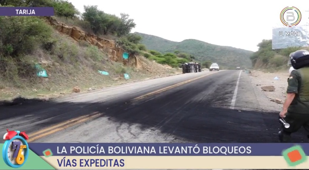 ABI Polic a persuade a bloqueadores y despeja la ruta Tarija