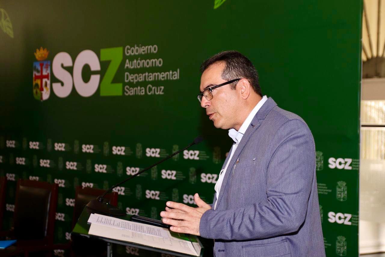 Aguilera es posesionado como Gobernador de Santa Cruz en suplencia de Camacho