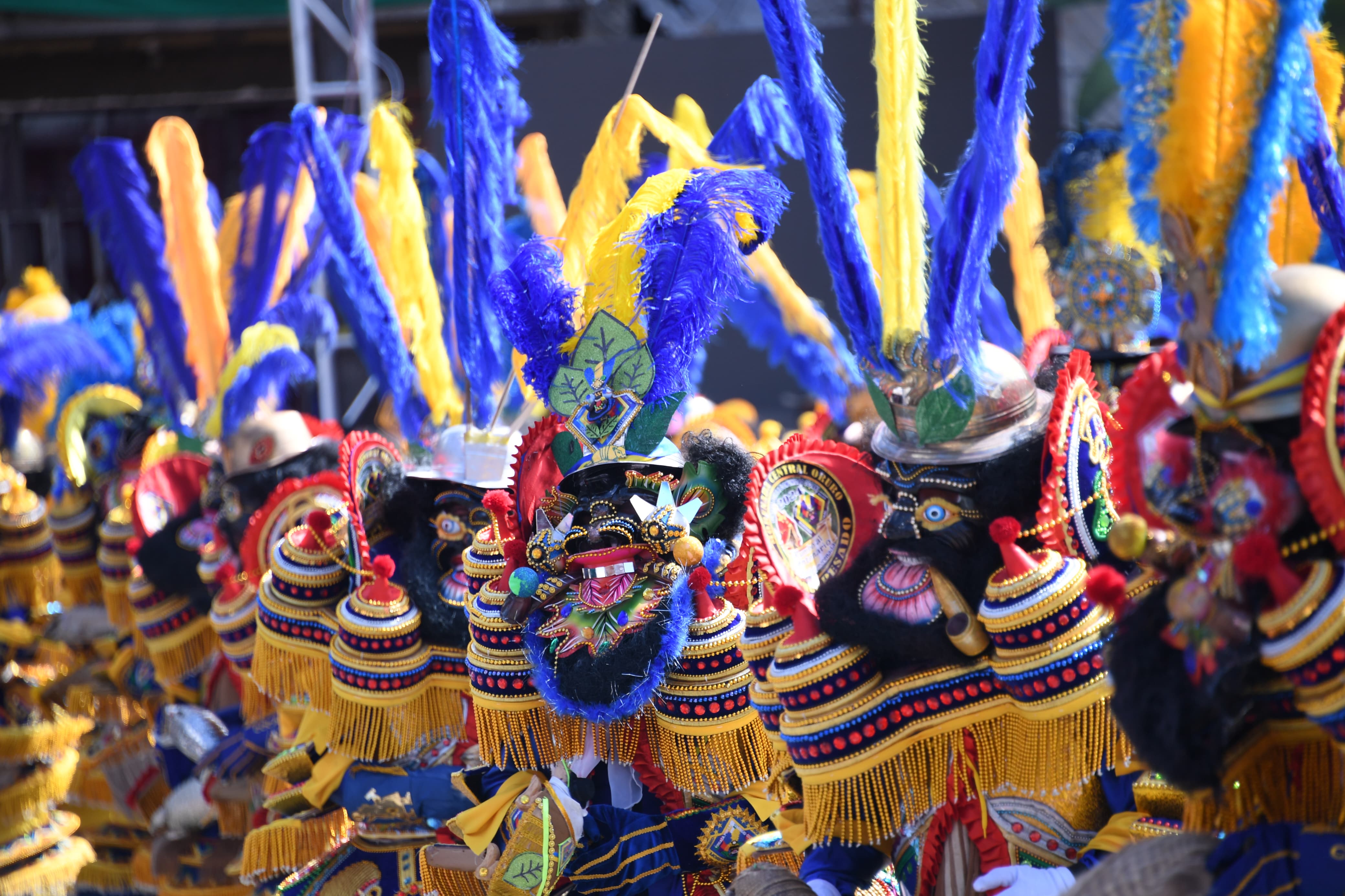 Presidente Arce destaca que el Carnaval de Oruro vuelve a cautivar al país y al mundo con su esplendor 