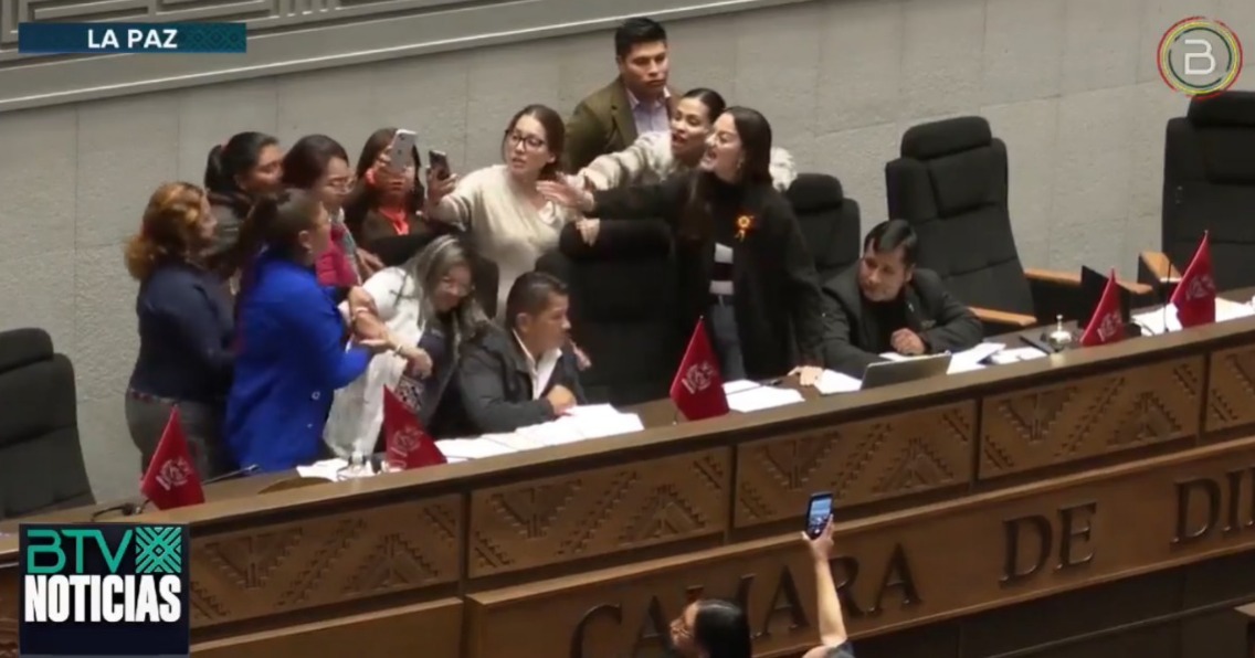 Diputados mantendrán cuarto intermedio hasta que legisladores opositores levanten toman en testera 