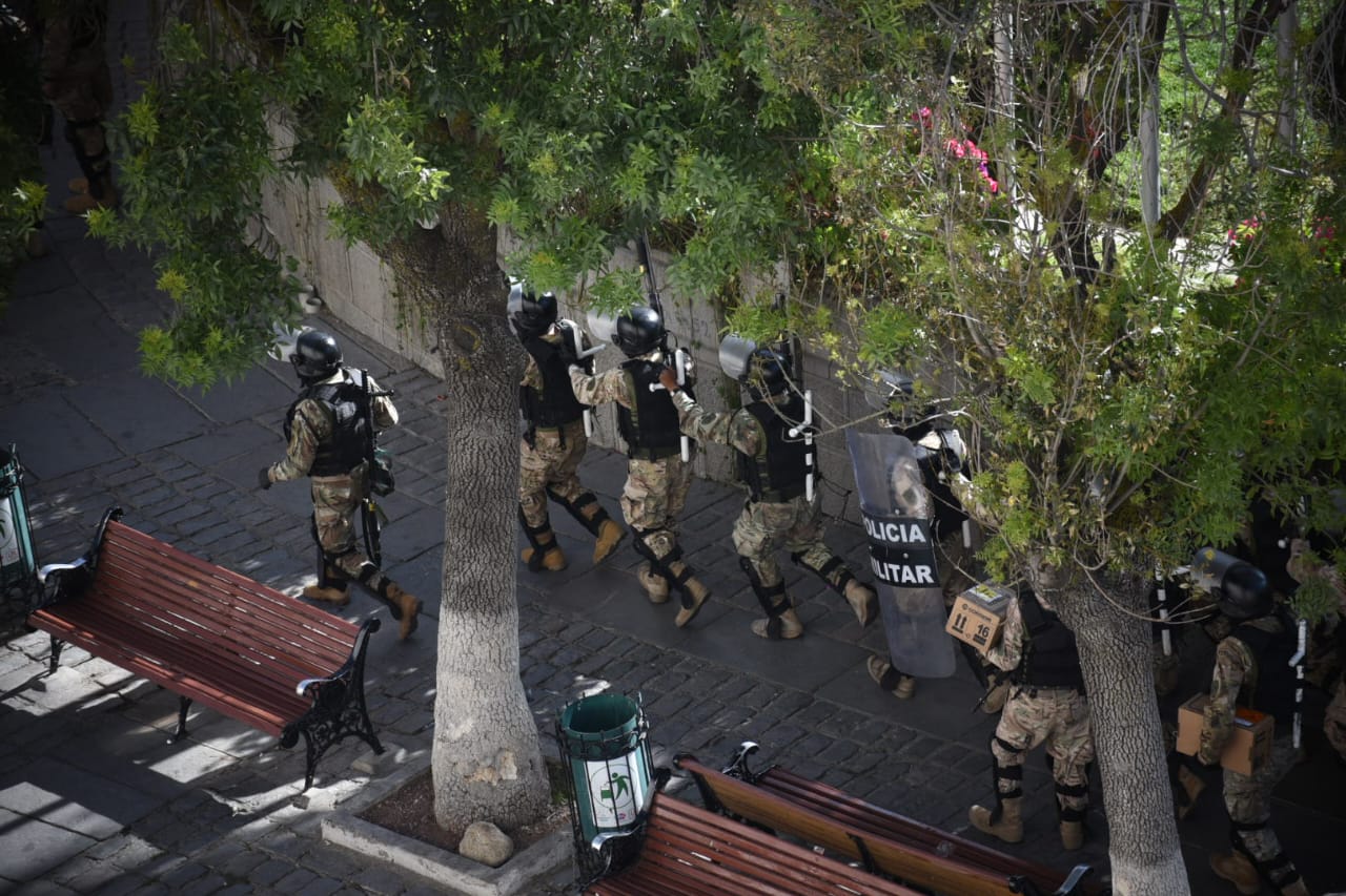 Suman alrededor de 30 investigados por el golpe de Estado fallido