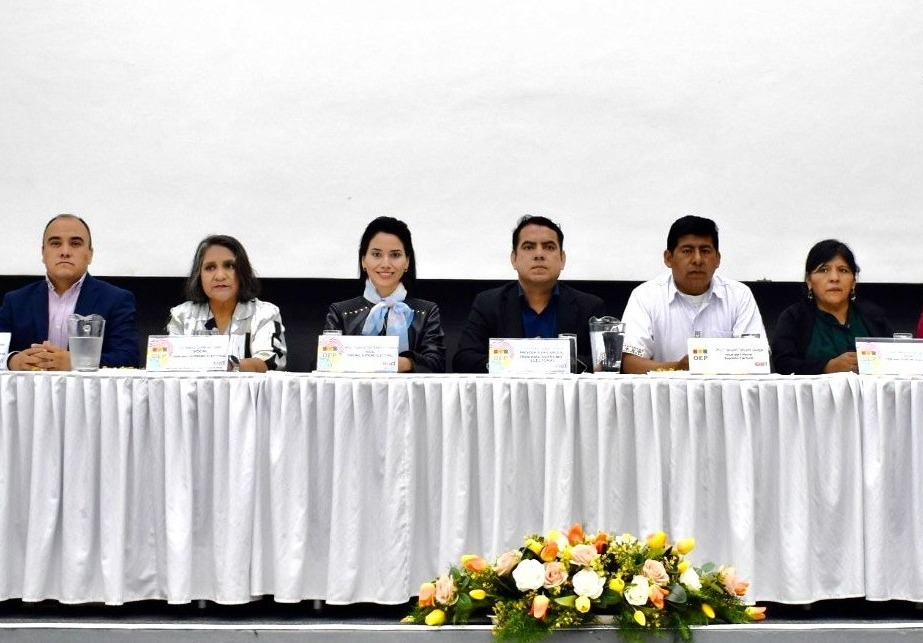 TSE invita al Ejecutivo, Legislativo y a líderes de partidos políticos y dos alianzas al encuentro por la democracia