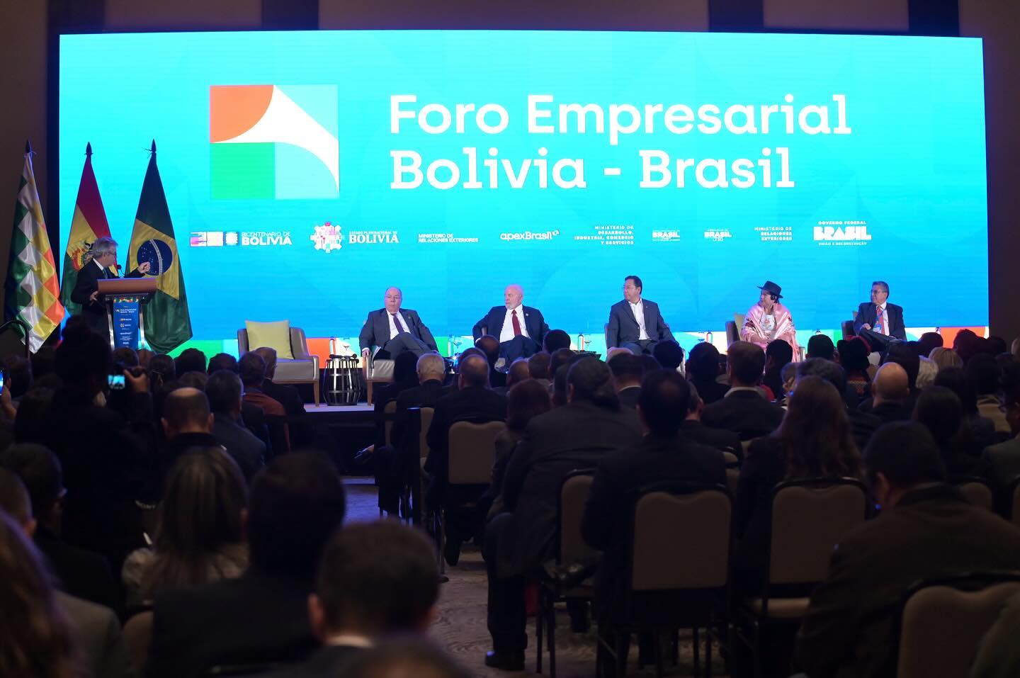 Lula afirma que se debe asegurar la estabilidad política y Bolivia será lo que quiera ser