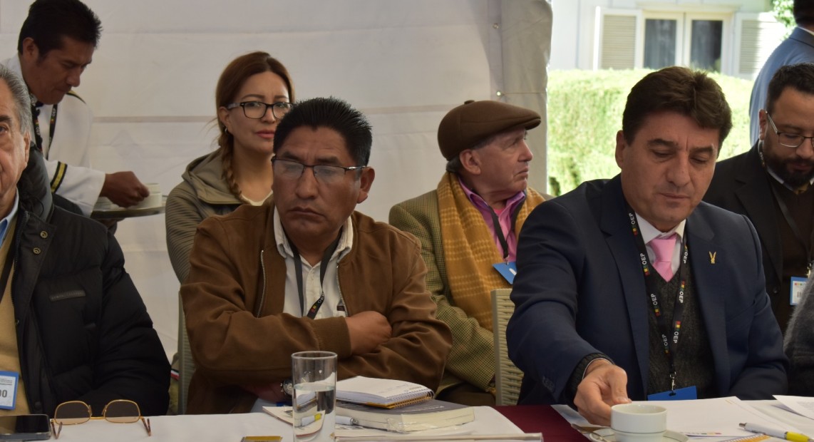 UCS y MTS reprochan que Morales haya buscado legalizar su congreso en el encuentro multipartidario